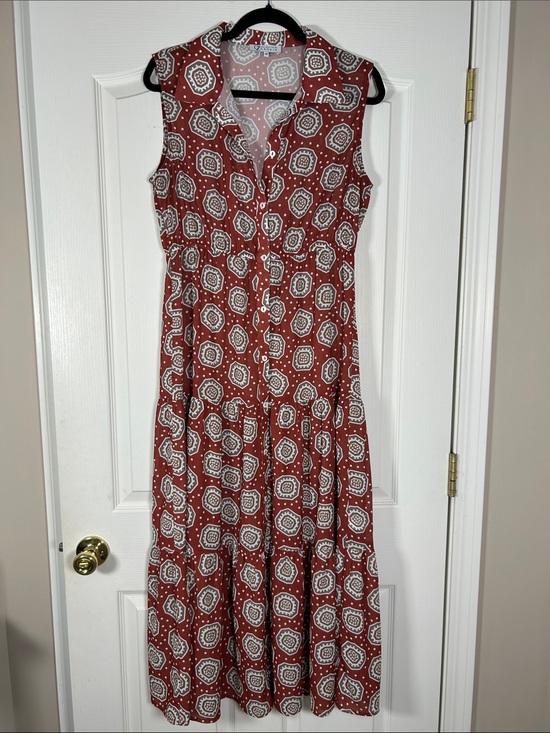 Cezele Dresses & Skirts - Sleeveless Rust Patterned Button-Front Maxi Dress Size M
